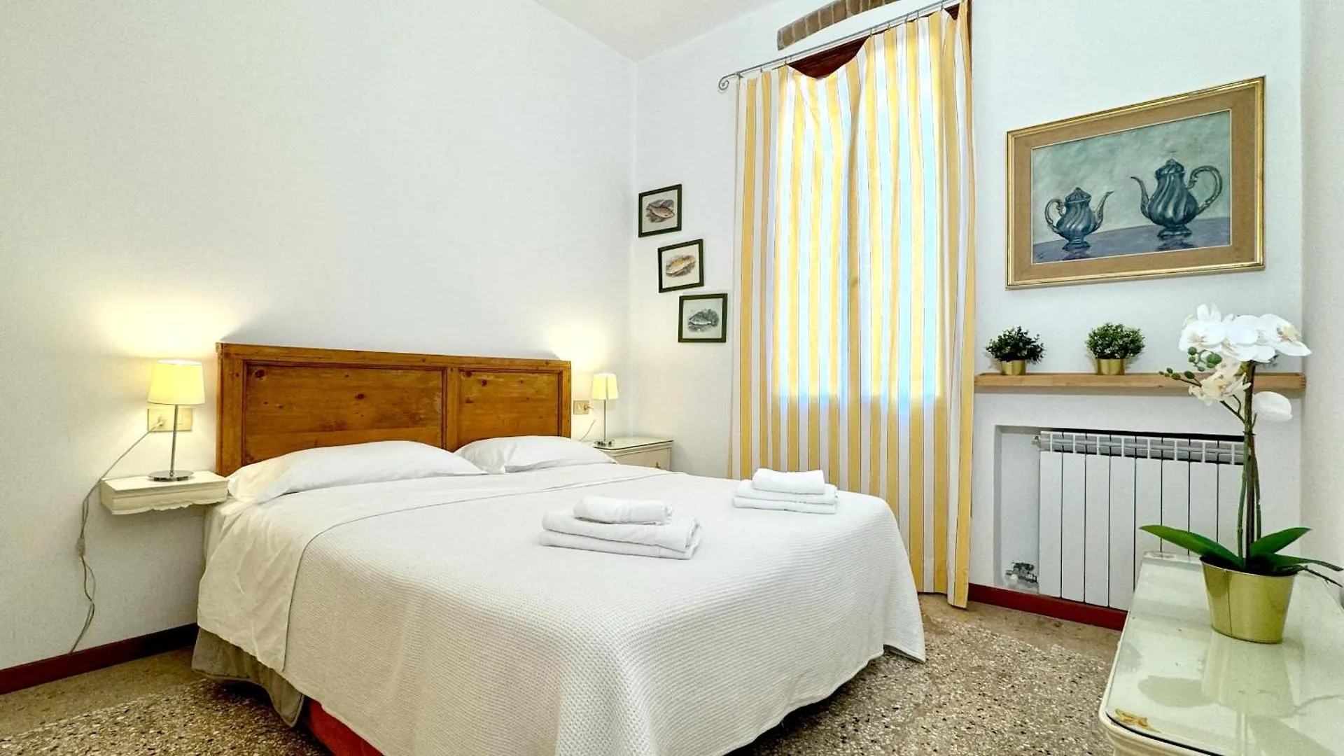 Apartment Residence Moretta - Historical Center Venice Italy