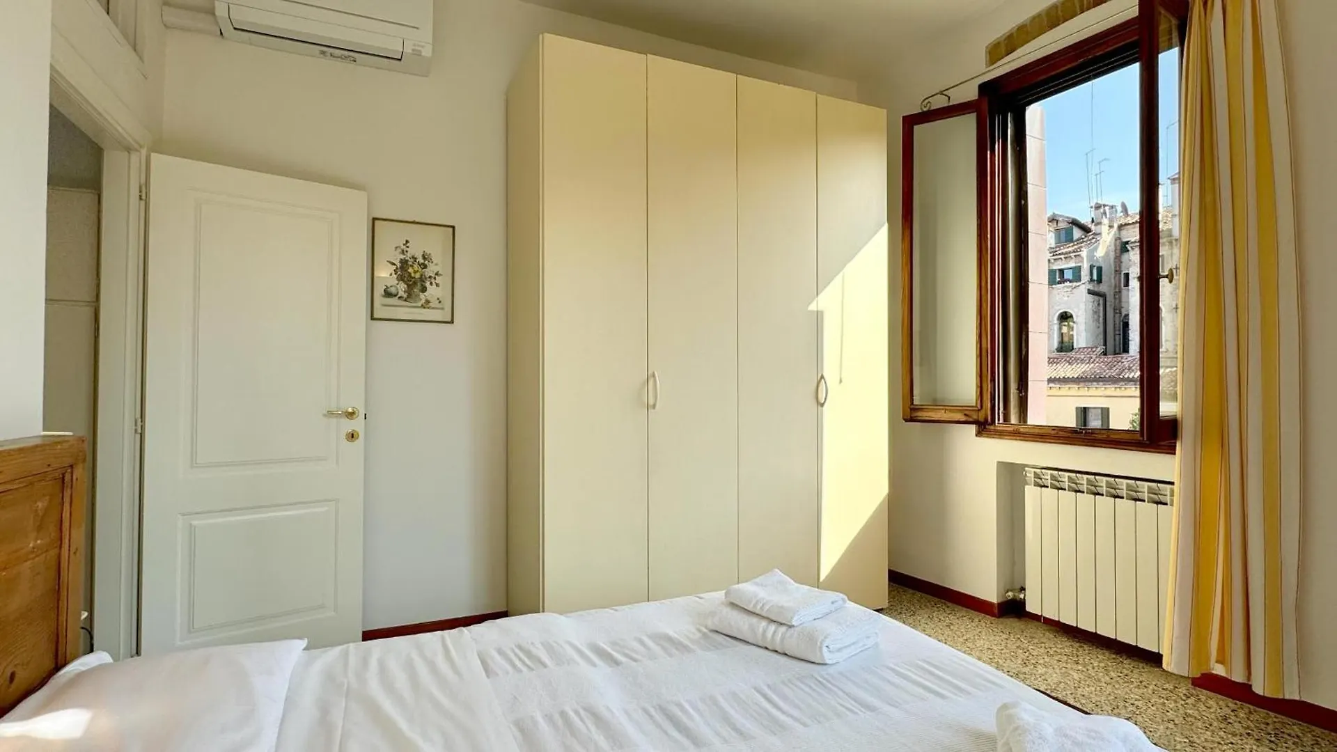 Residence Moretta - Historical Center Venice